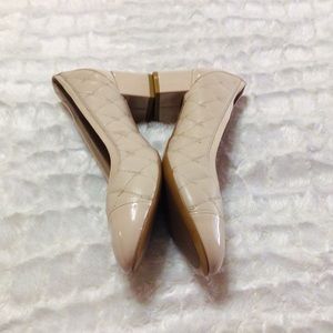 LIKE NEW Vionic Wide Width Olympia Ruby Quilted Block Heels Pumps 8.5W